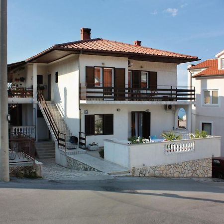 Double Room Vrbnik 5301B ภายนอก รูปภาพ